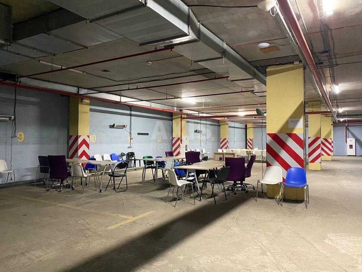 Office vul. Amosova Mykoly 12, 300m25