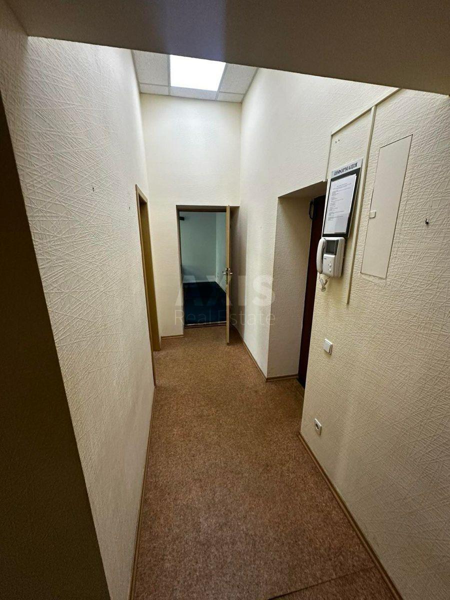 Office vul. Volodymyrs'ka 11, 46m21