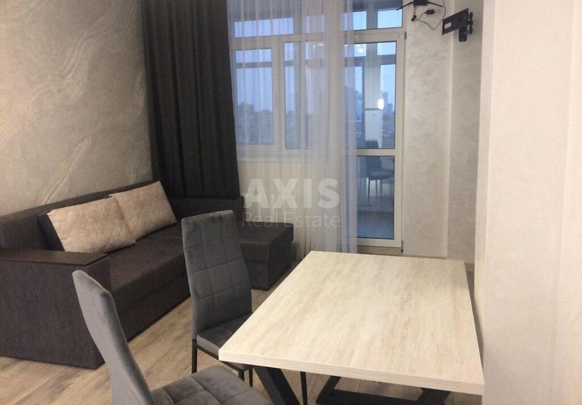 2k apartment vul. Krakivs'ka 303