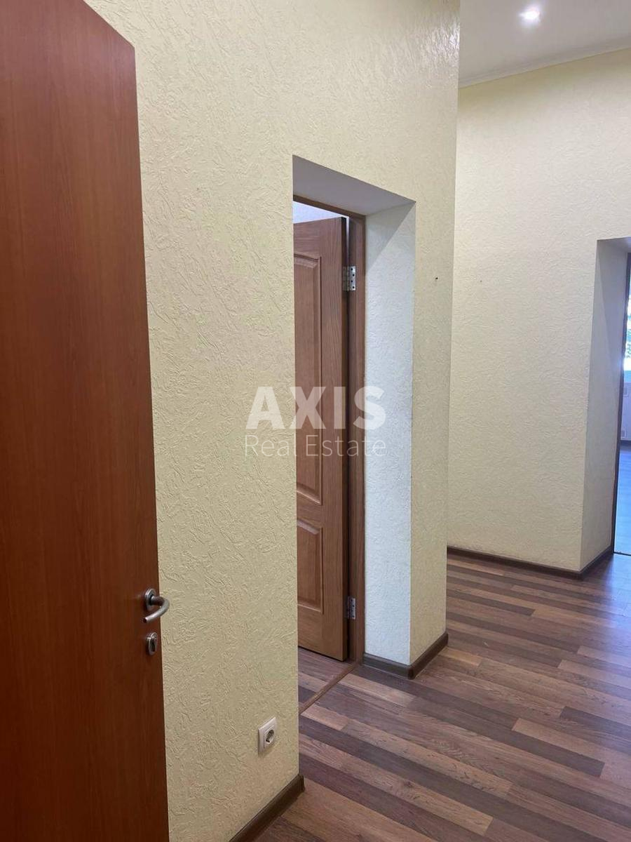 Офис ул. Антоновича 4/6, 105м2400154