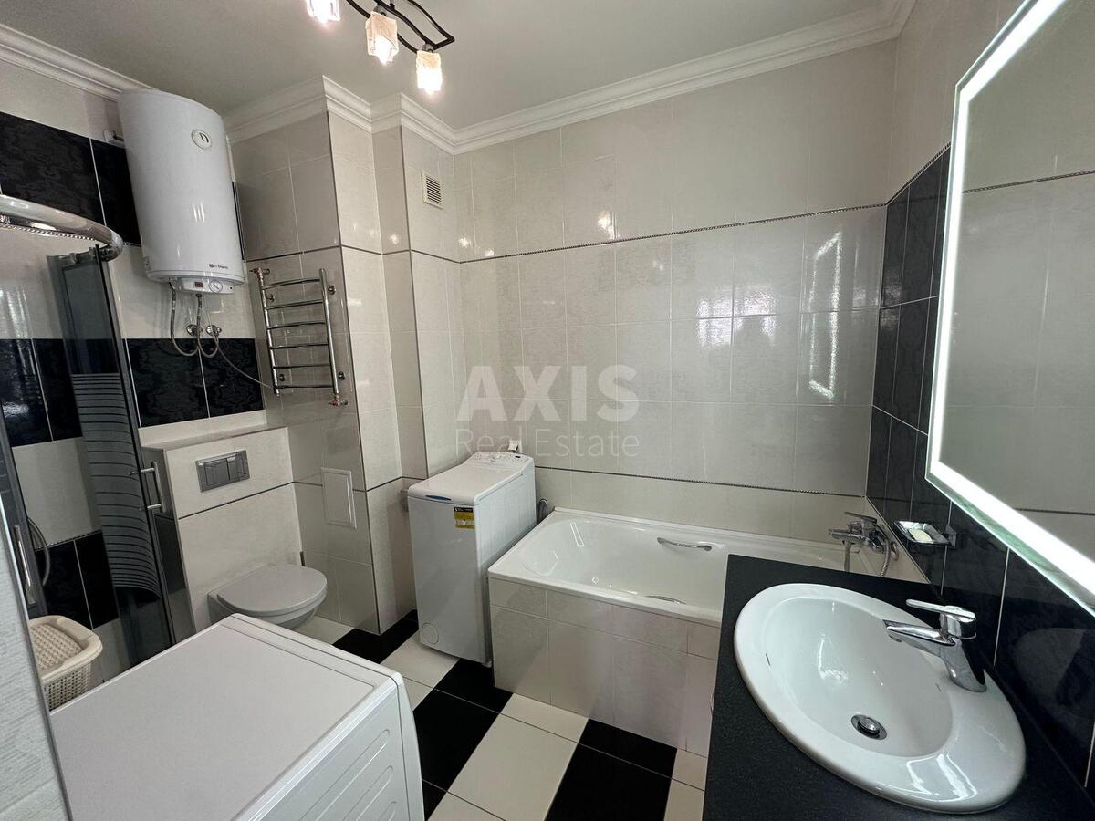 2k apartment vul. Oleny Pchilky 612