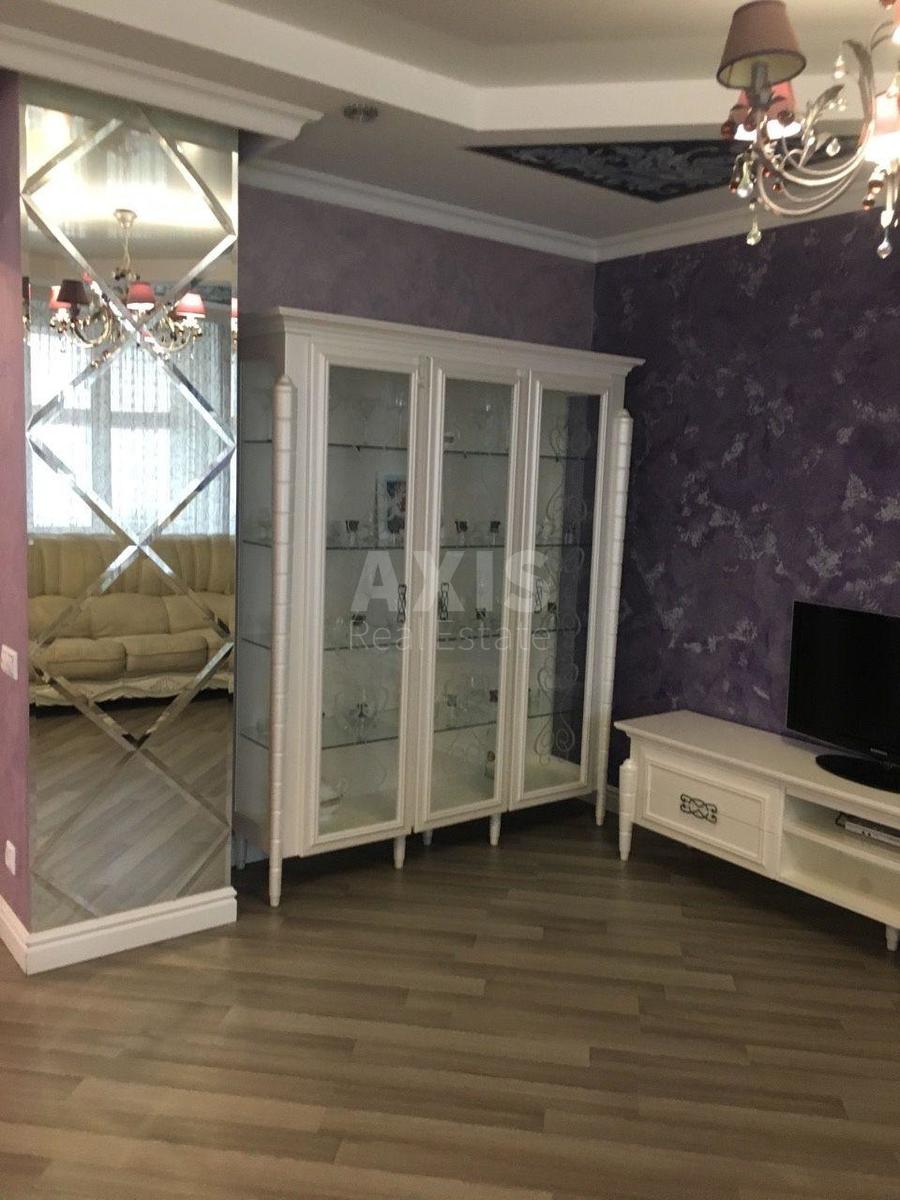 3к квартира ул. Вышгородская 457