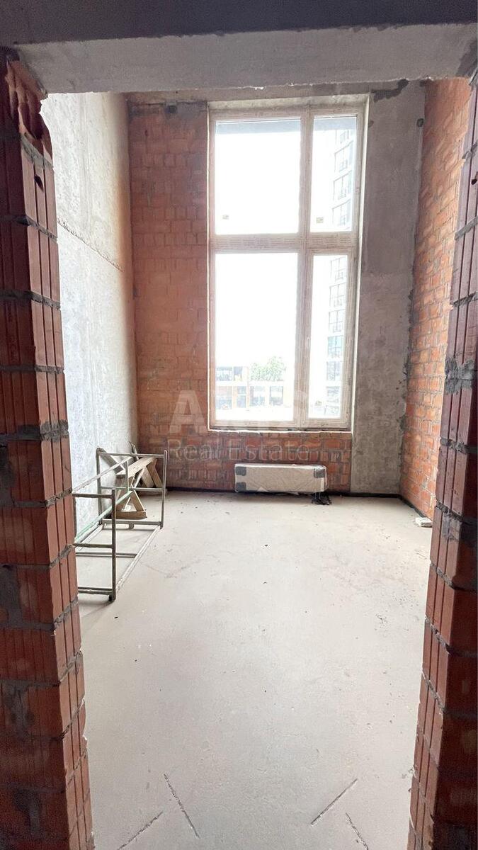 Service object vul. Osokors'ka 2А, 102m25