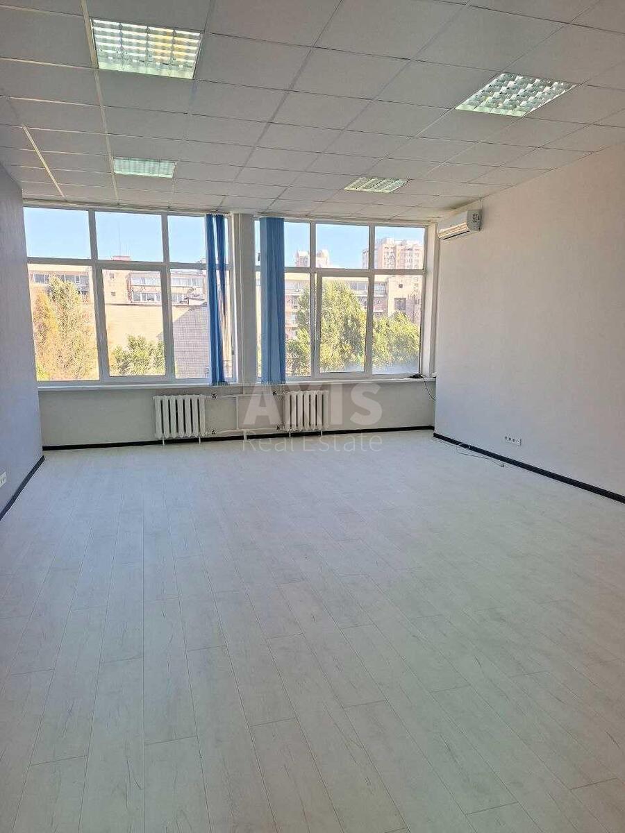 Office vul. Kutuzova 18/7, 46m260206