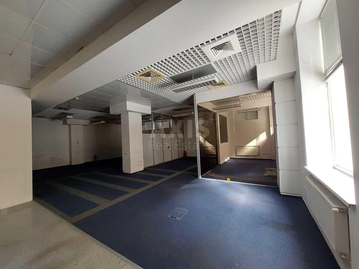Office vul. Bul'varno-Kudrjavs'ka 24, 783m21