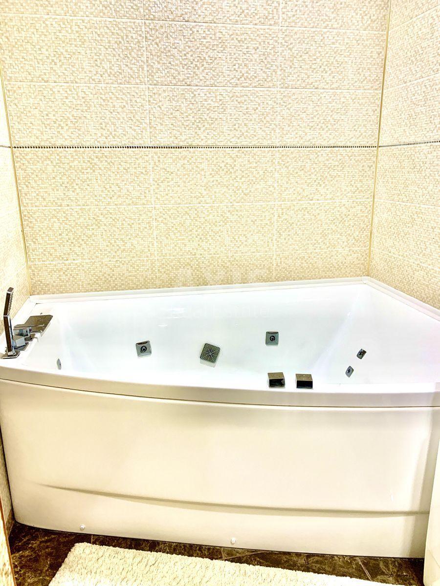 3k apartment vul. Glybochyc'ka 13565445