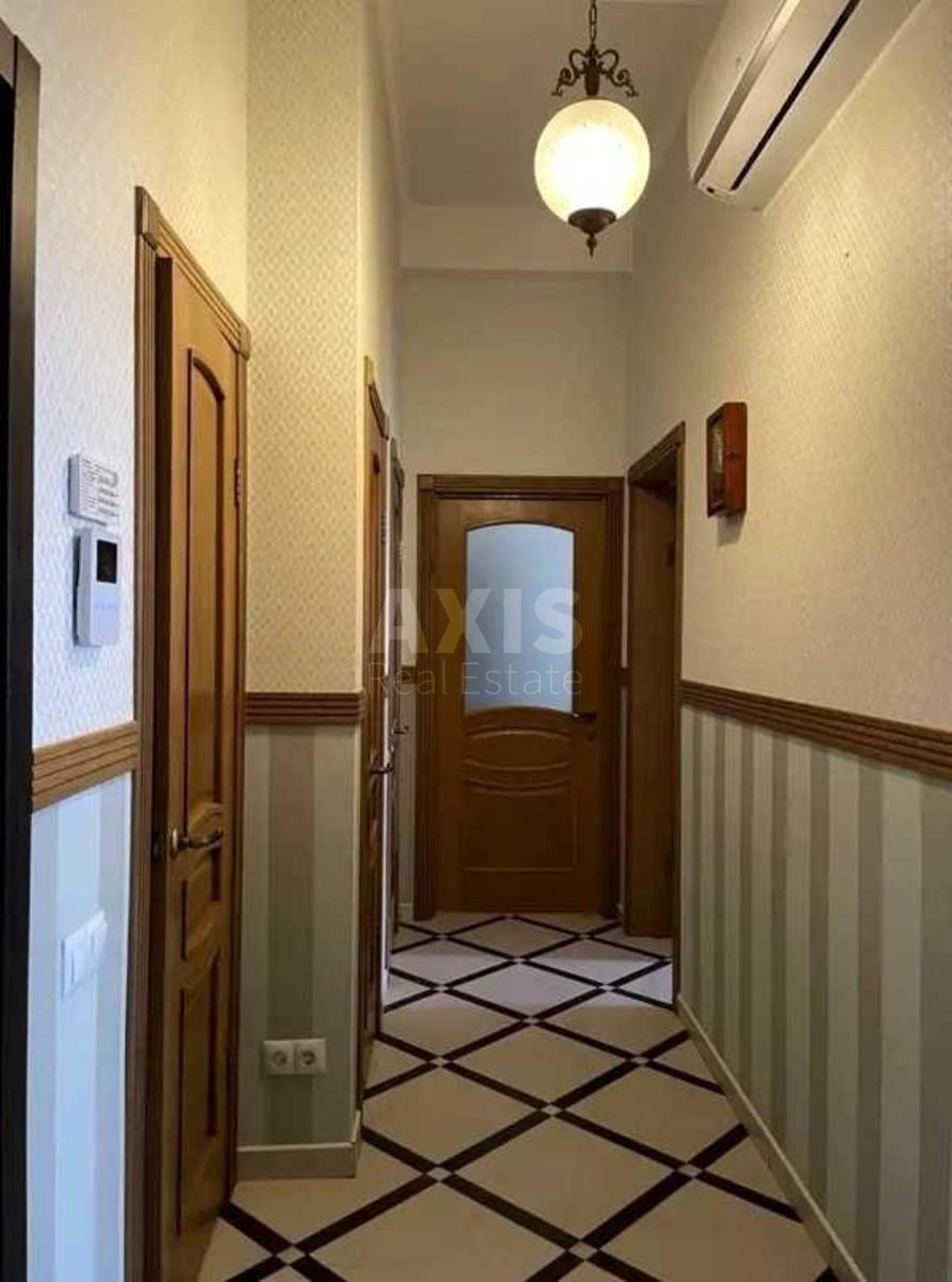 2k apartment vul. Volodymyrs'ka 793
