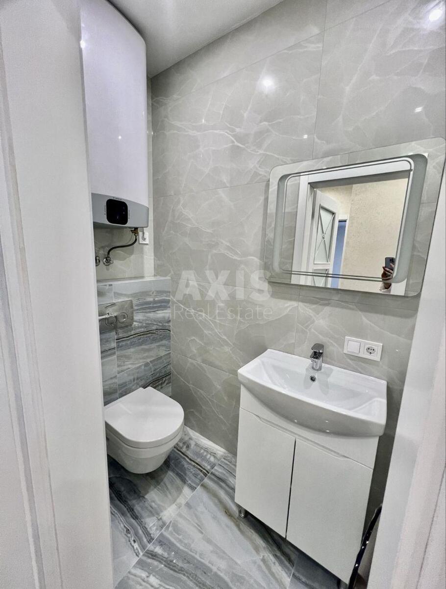 3k apartment nab. Dniprovs'ka 18566897