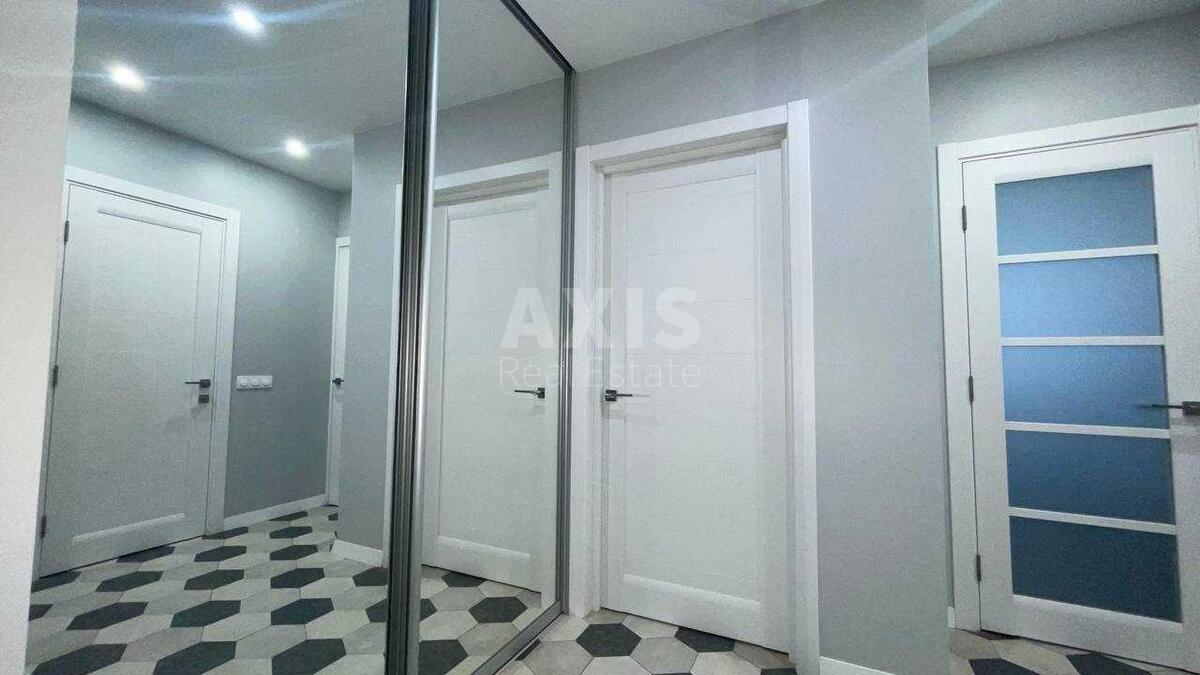 1k apartment vul. Krushel'nyc'koi' Solomii' 132