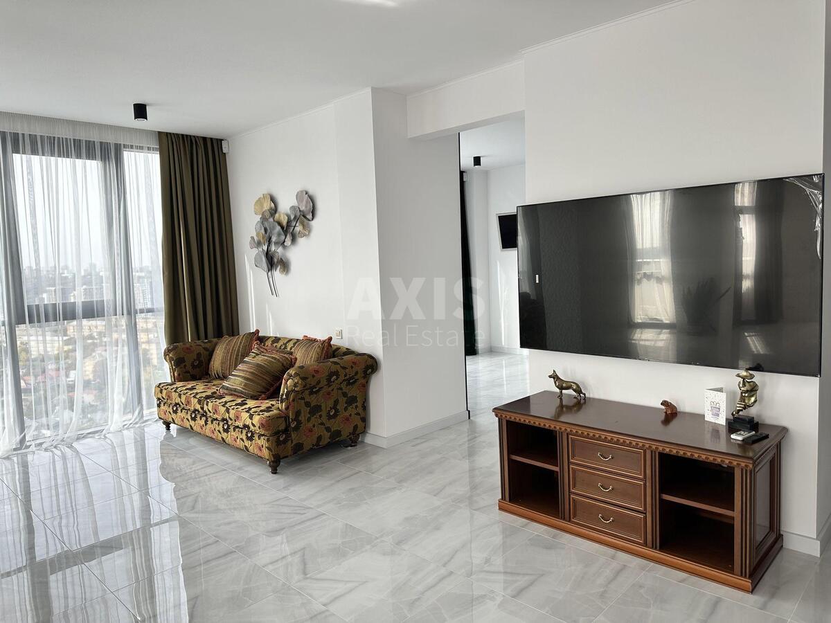 2k apartment vul. Dragomyrova Myhajla 4Б11
