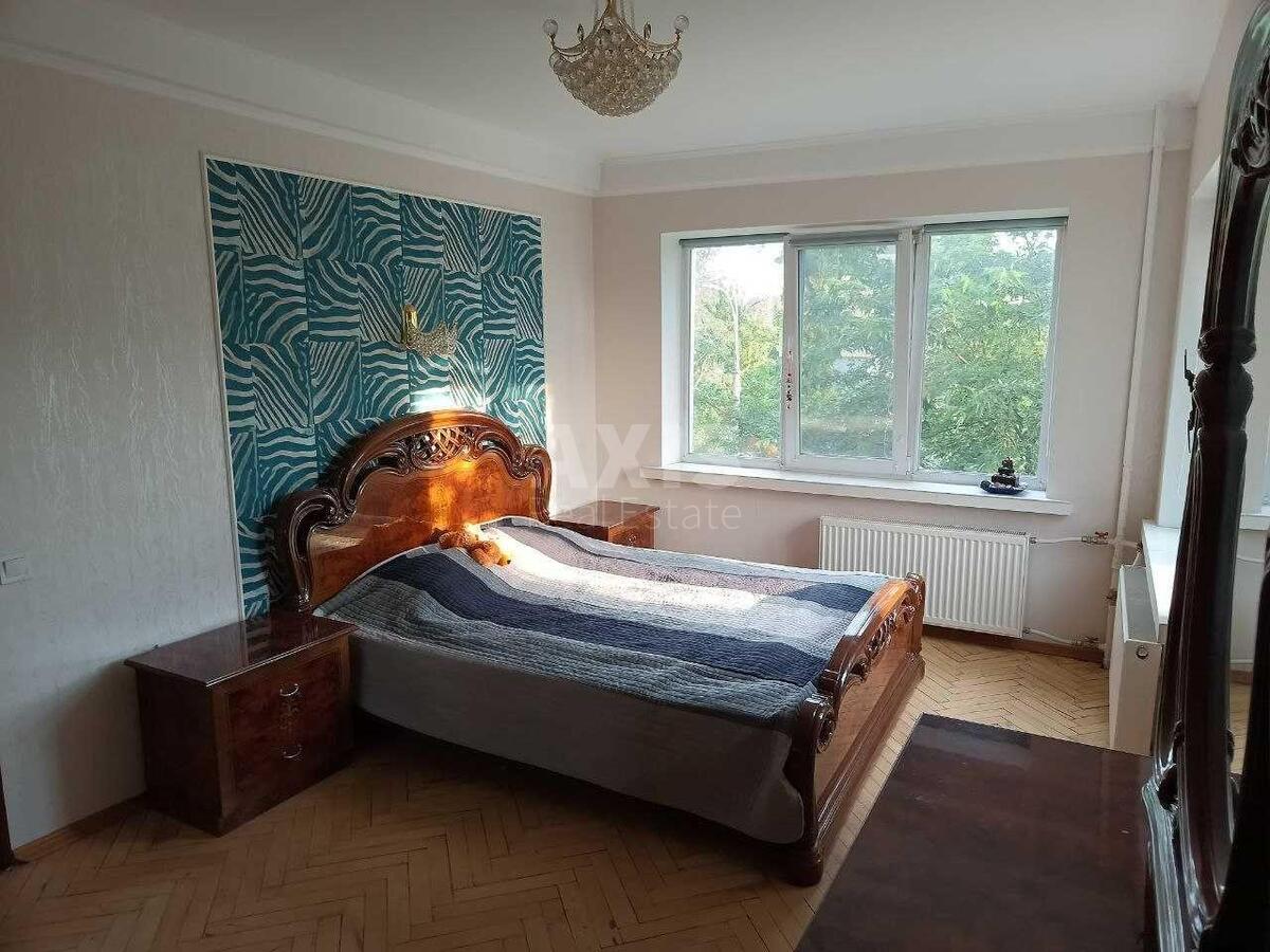 2к квартира ул. Строителей 18572067
