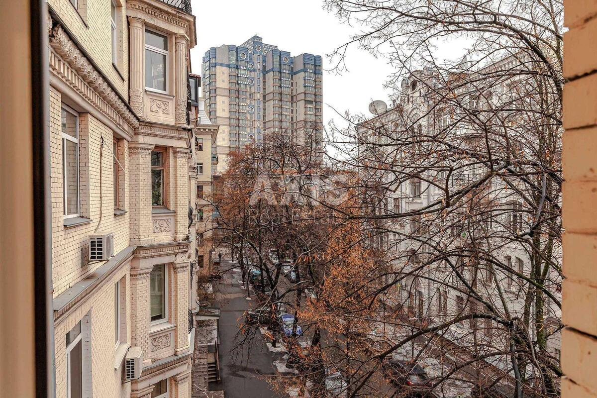 2k apartment vul. Shovkovychna 13/25652818
