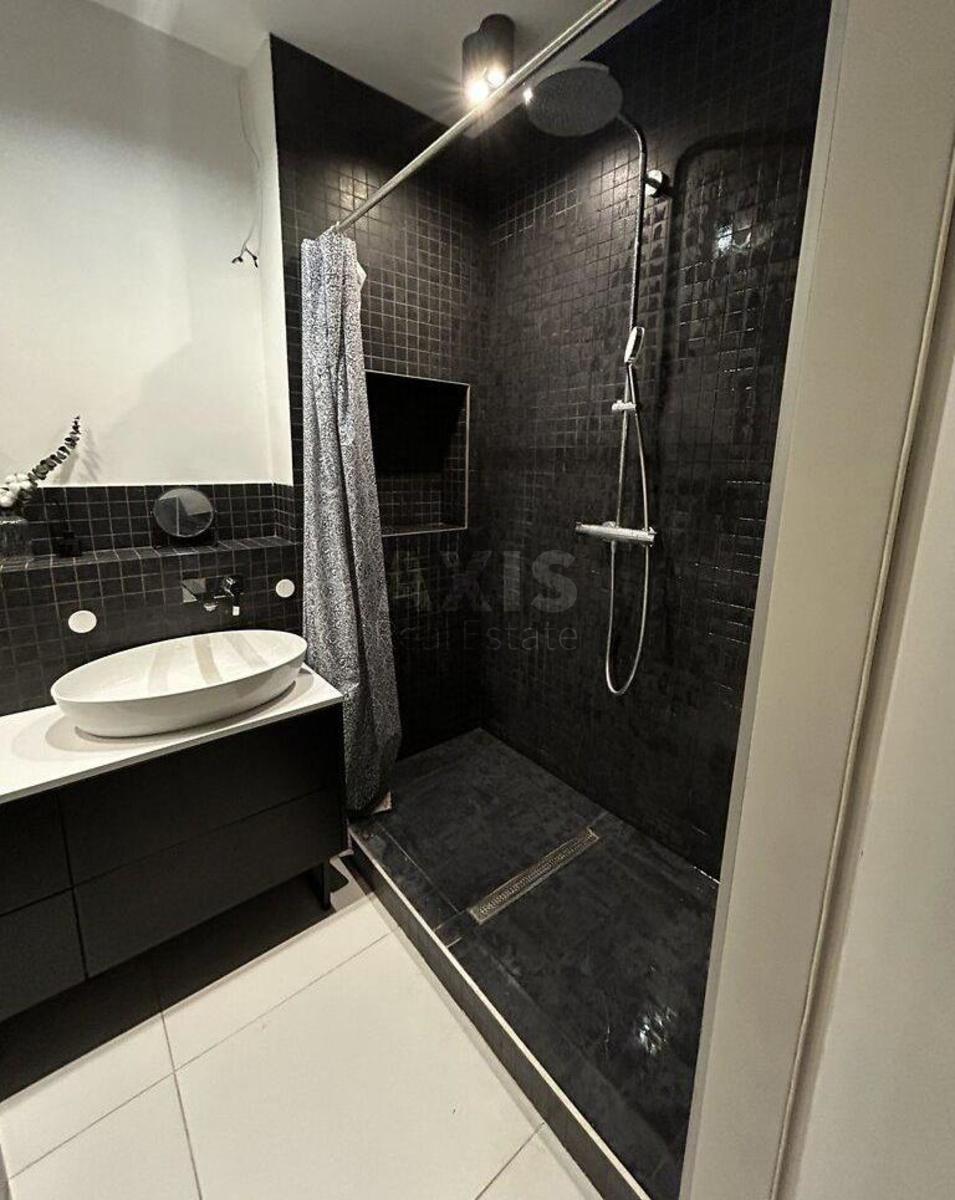 2k apartment vul. Metrologichna 1097