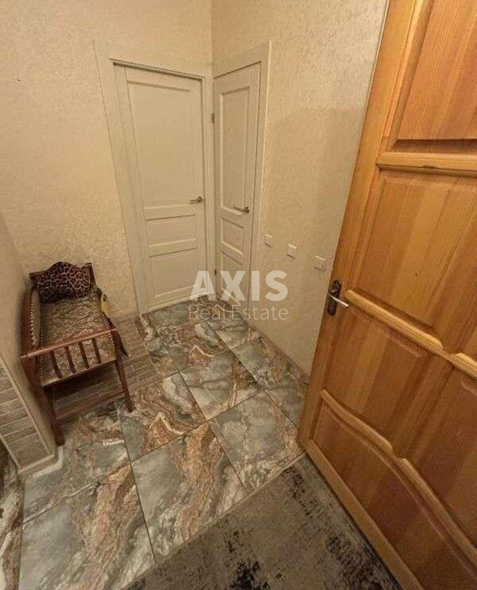 2k apartment vul. L'vivs'ka 15Б0