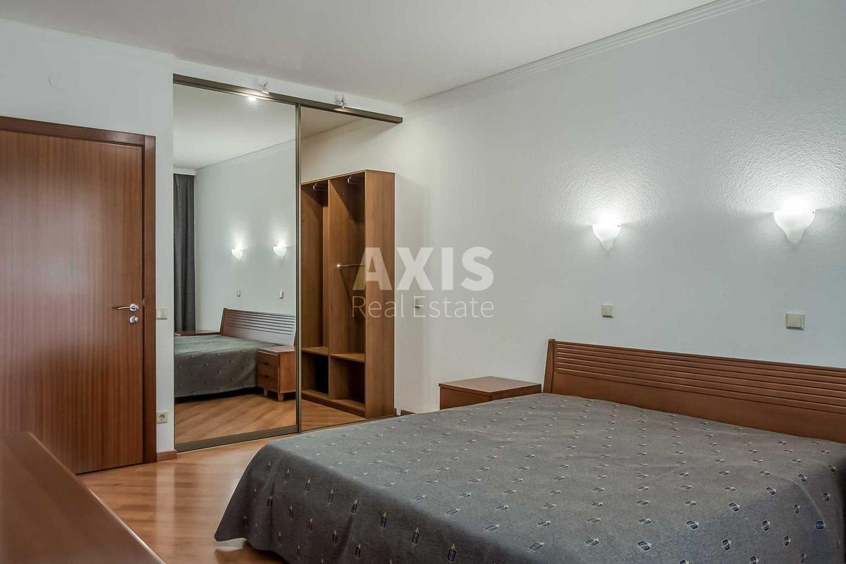 3k apartment vul. Dmytrivs'ka 459