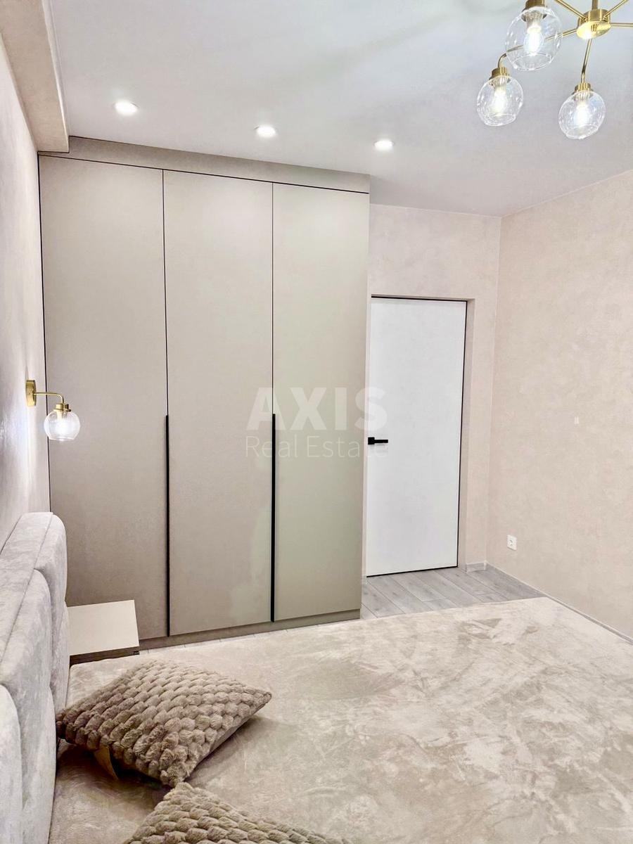 2к квартира ул. Михаила Максимовича 246272010