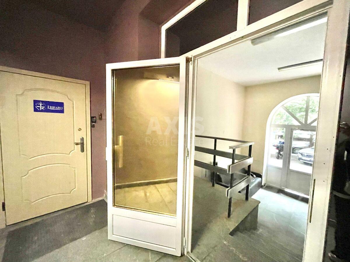 Office vul. Turgenjevs'ka 52/58, 150m25854611