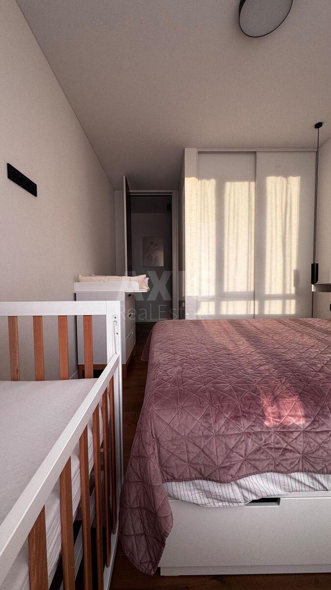 2k apartment vul. Kahovs'ka 606307612