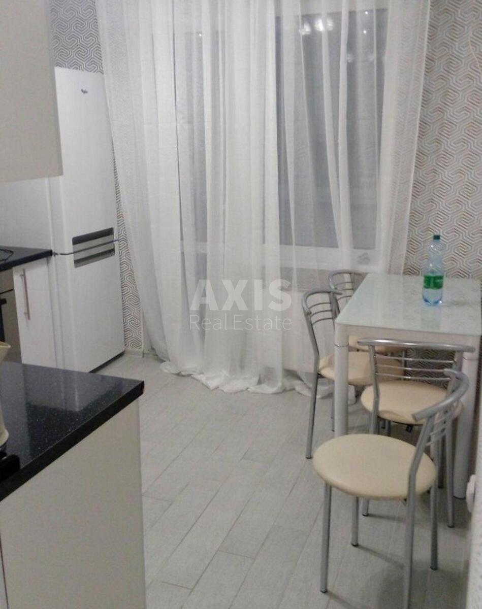 1k apartment vul. Petra Kalnyshevs'kogo 141