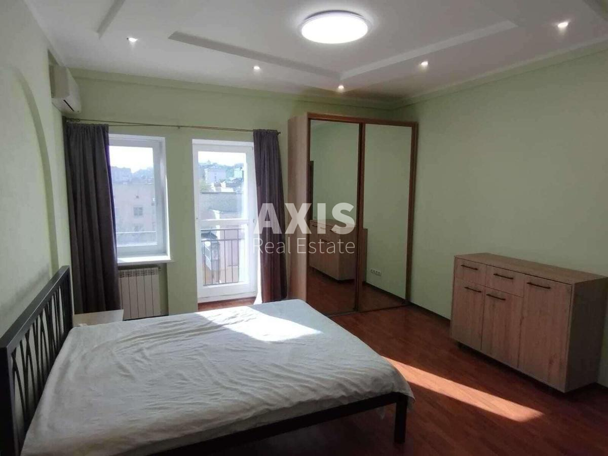 3k apartment vul. Olenivs'ka 102