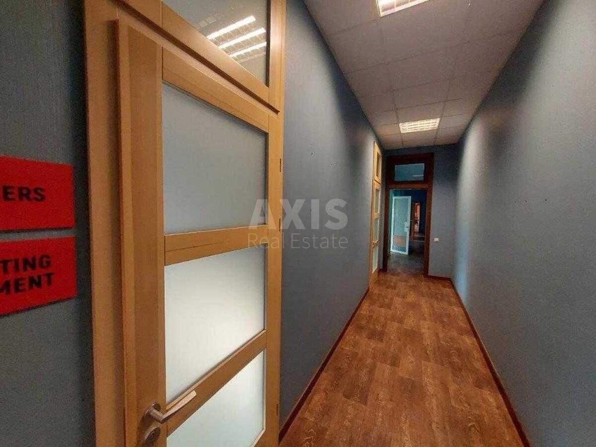 Office vul. Nyzhn'ojurkivs'ka 45, 220m2590111