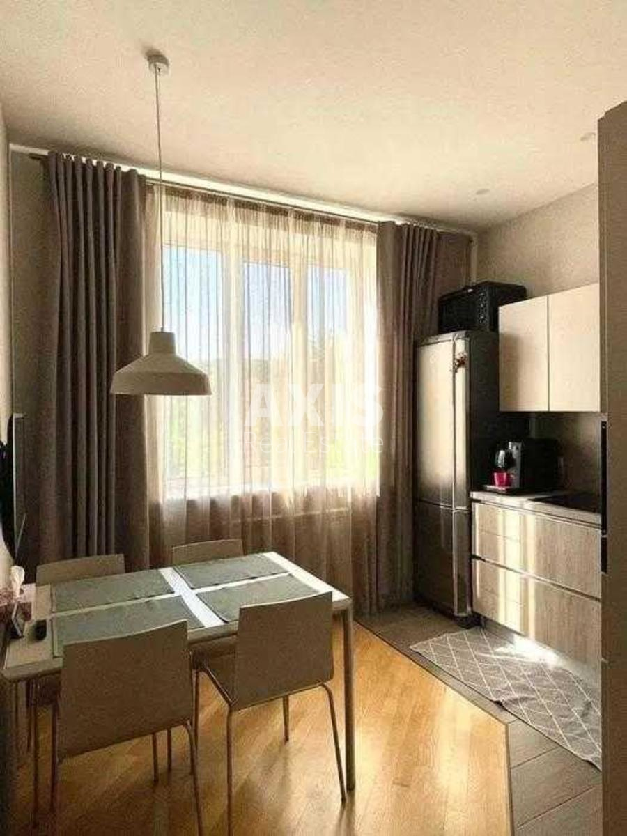 3k apartment vul. Barbjusa Anri 37/16