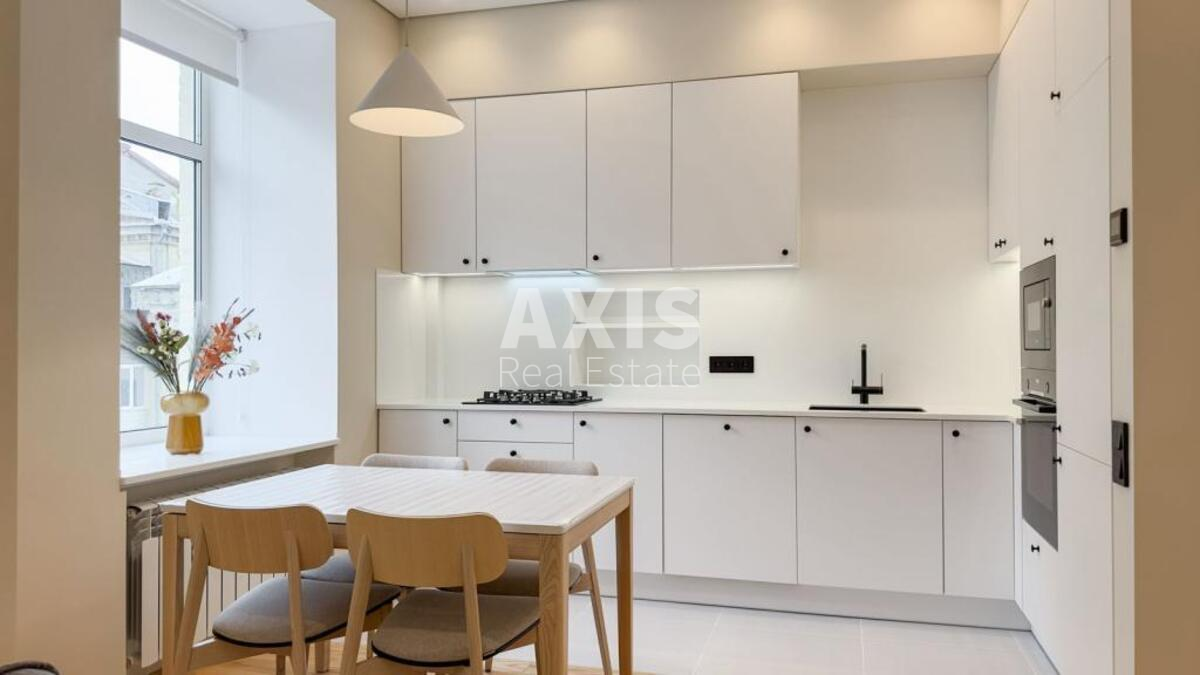 3k apartment vul. Antonovycha 14б3