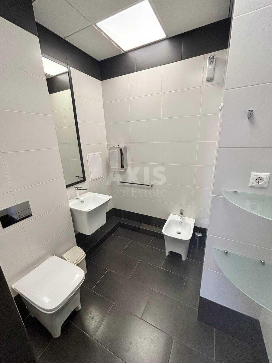 Office prov. Ryl's'kyj 6, 240m2590597