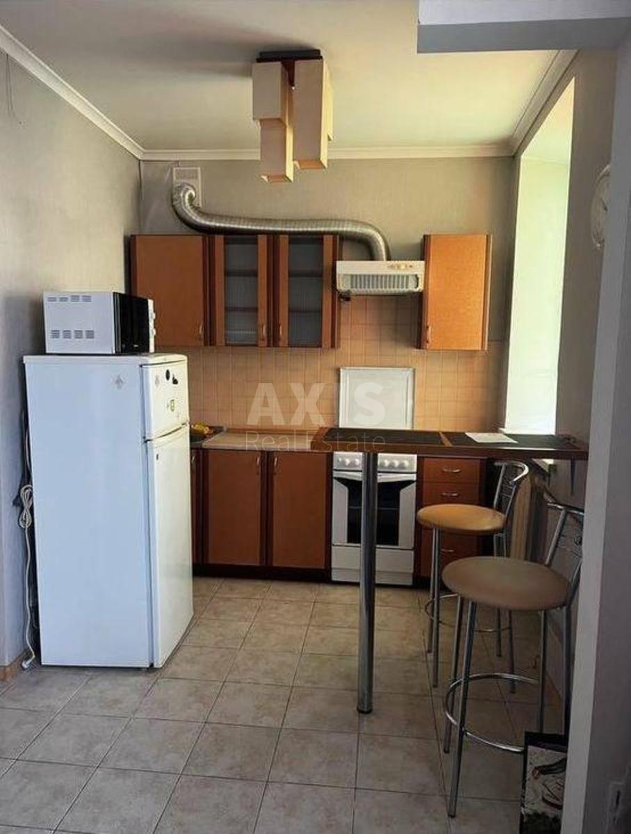 1k apartment vul. Velyka Vasyl'kivs'ka 18