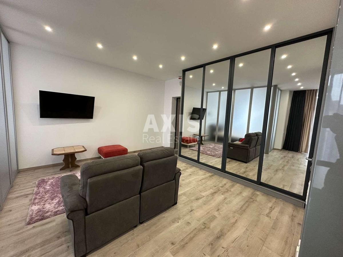 2k apartment vul. Bul'varno-Kudrjavs'ka 15А319131