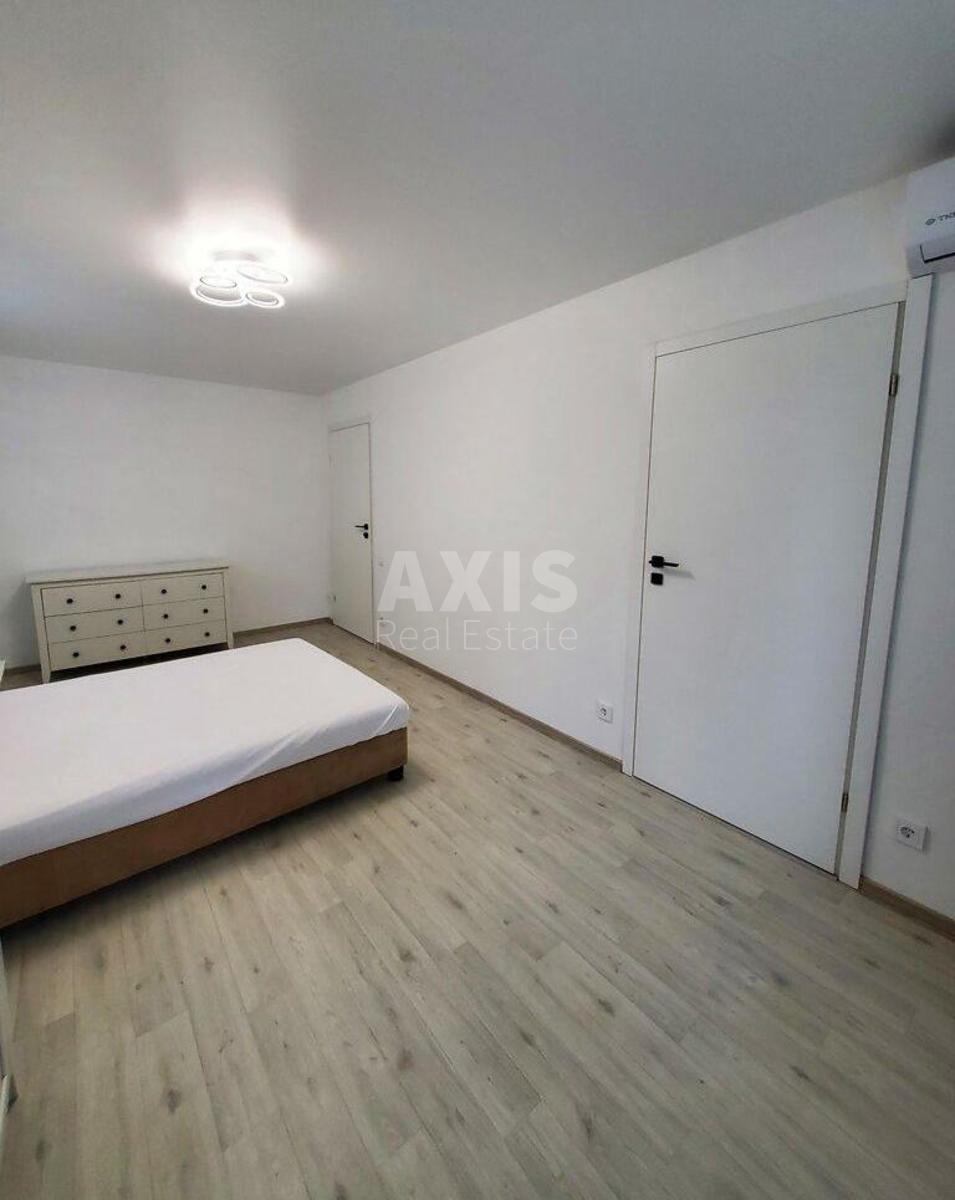 1k apartment vul. Post-Volyns'ka 2/1033