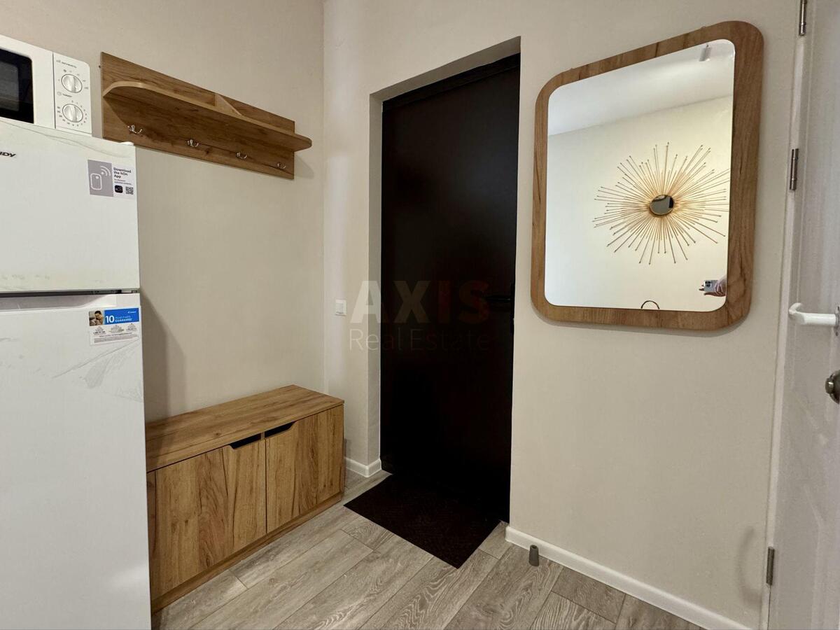 2k apartment vul. Pivnichno-Syrec'ka 25