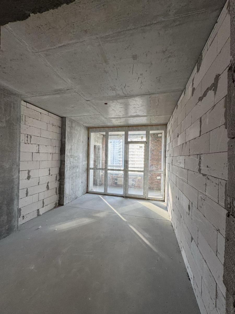 3k apartment vul. Dragomanova 17