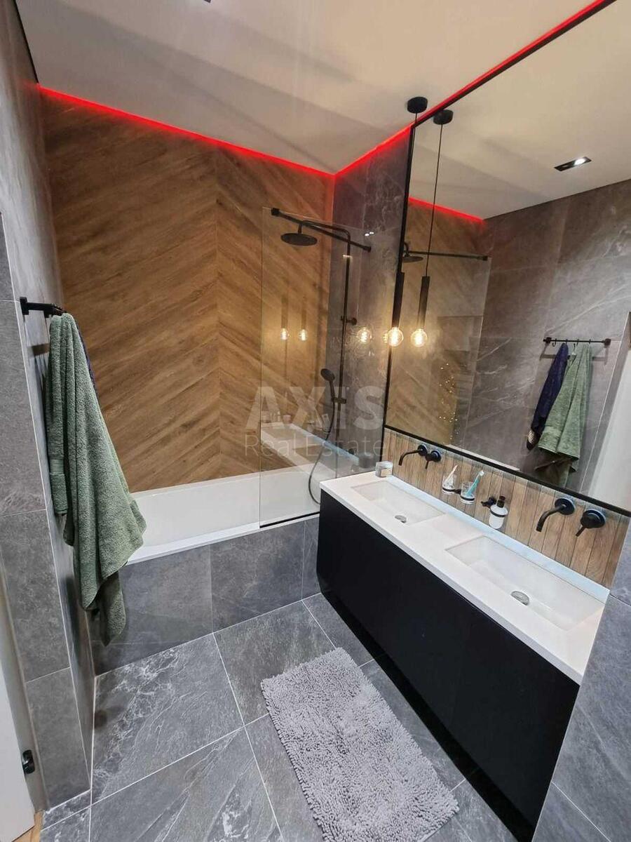 4k apartment vul. Nagirna 18/1610