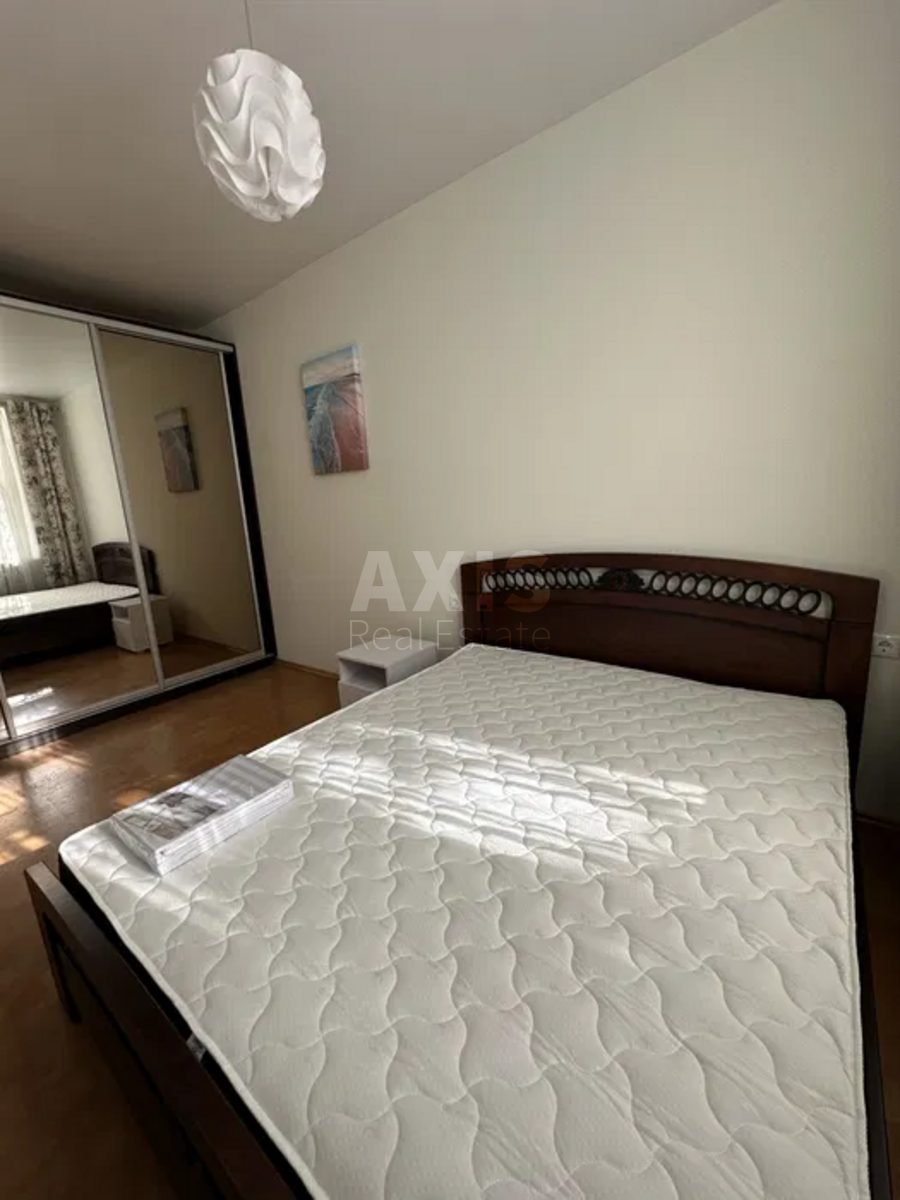 2k apartment vul. Pyrogova 23