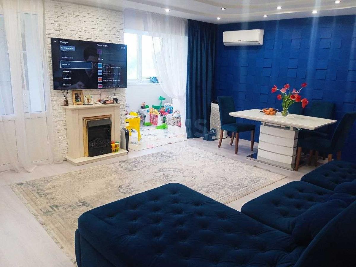4k apartment vul. Kytai'vs'ka 14/16452700