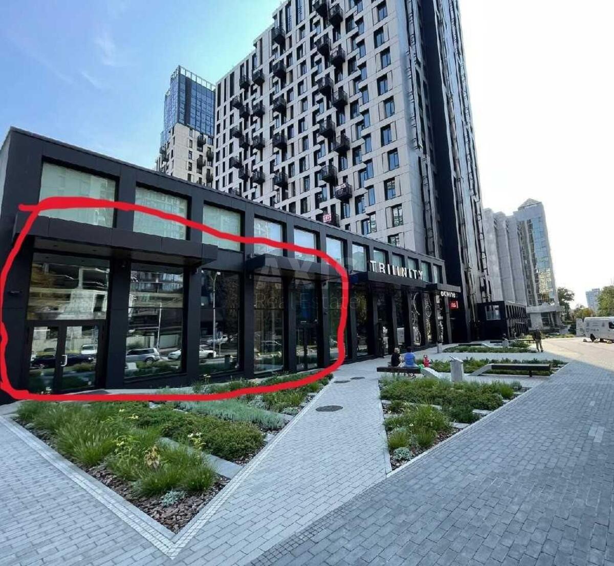 Office vul. Jevgena Konoval'cja 32Б, 700m2