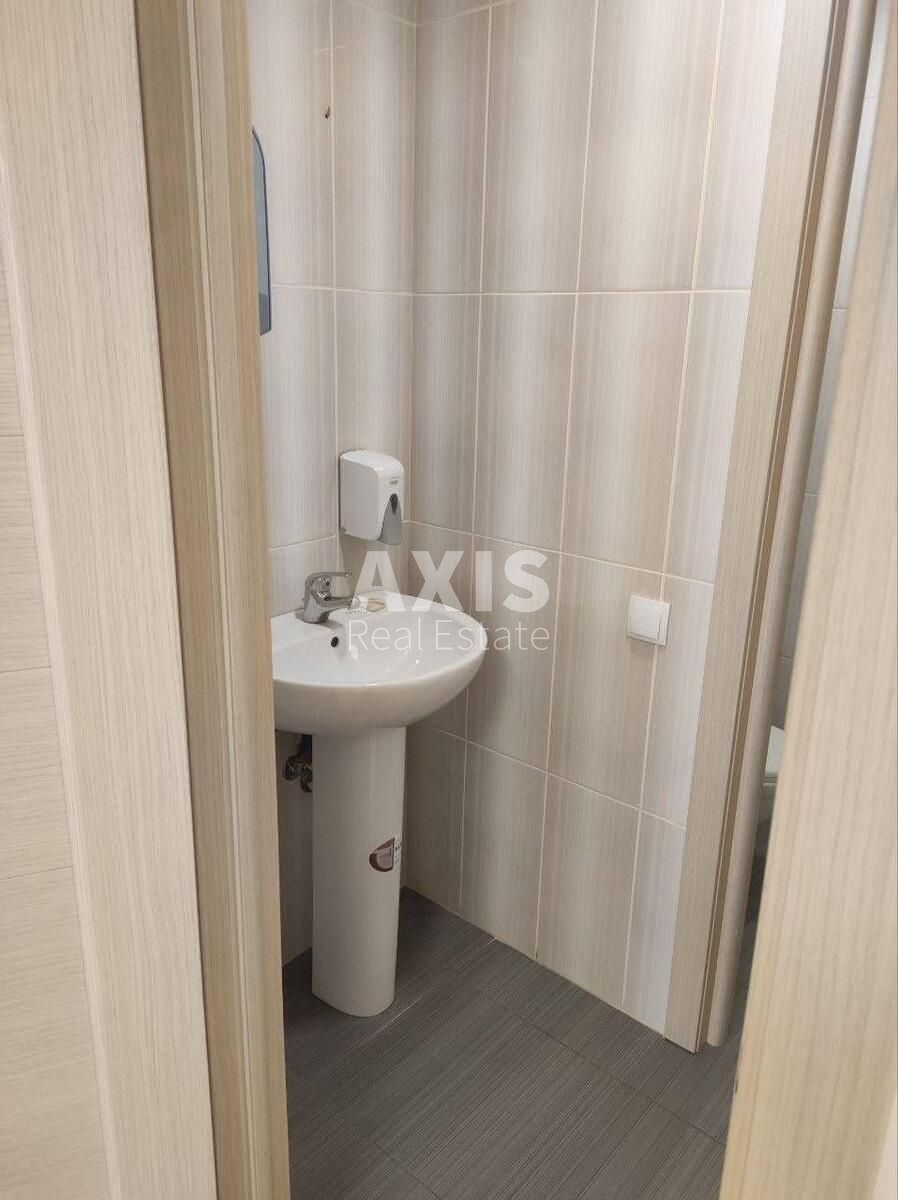 Office vul. Glybochyc'ka 17Б, 95m2573724