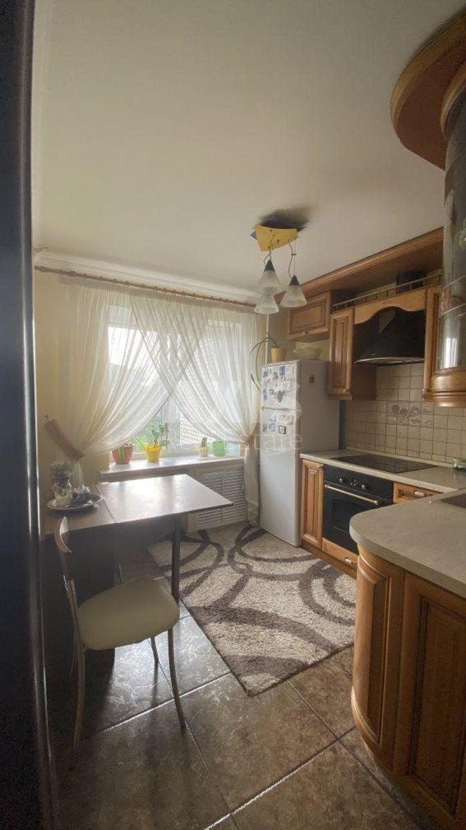 2k apartment vul. Jerevans'ka 28А4