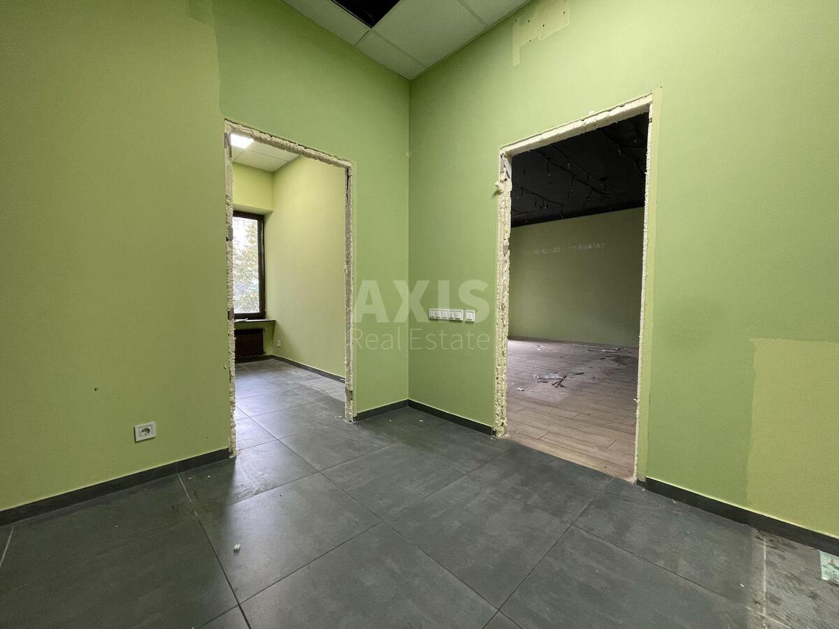 Объект торговли ул. Бассейная 15, 58м2611303