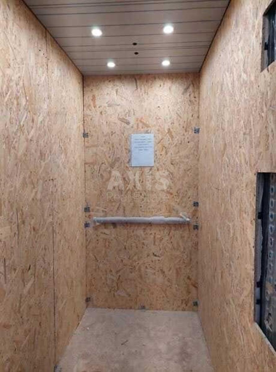1k apartment vul. Sverstjuka Jevgena 548