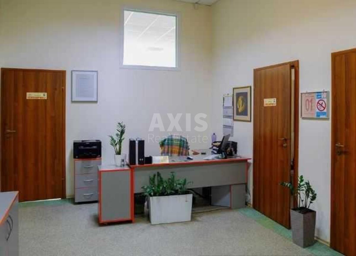 Офис ул. Липковского Василия Митрополита 1, 6143м2581996
