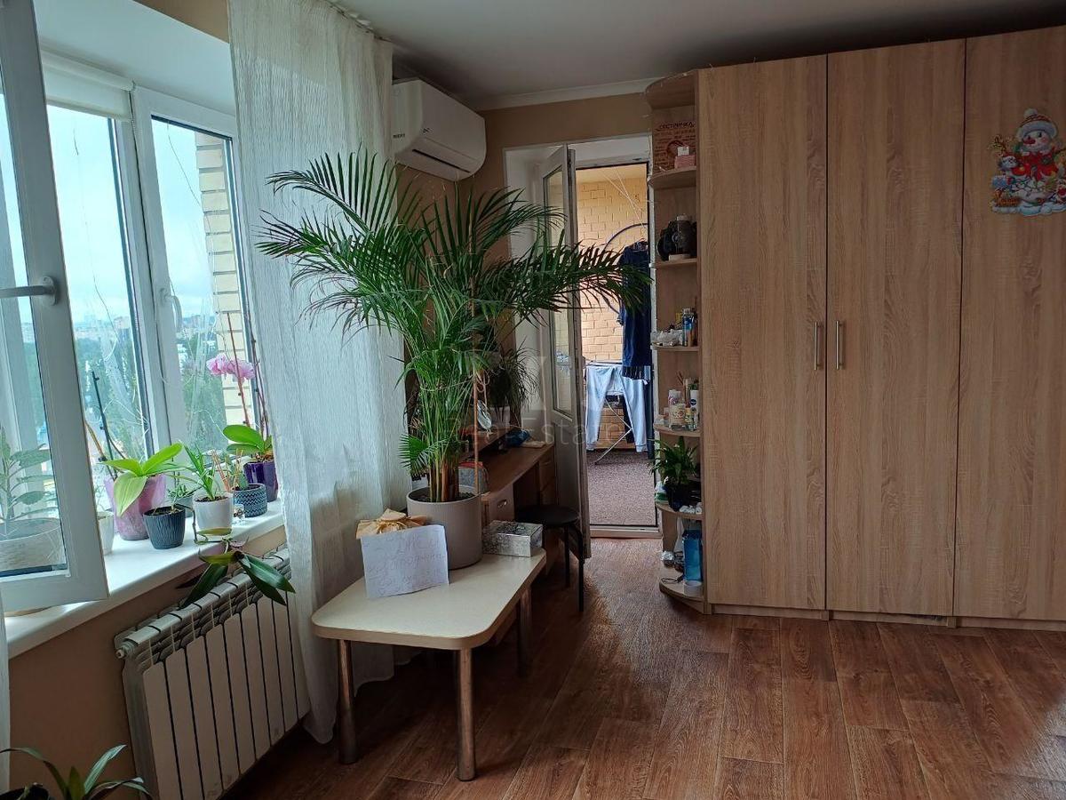 3k apartment vul. Korol'ova Akademika 2А2