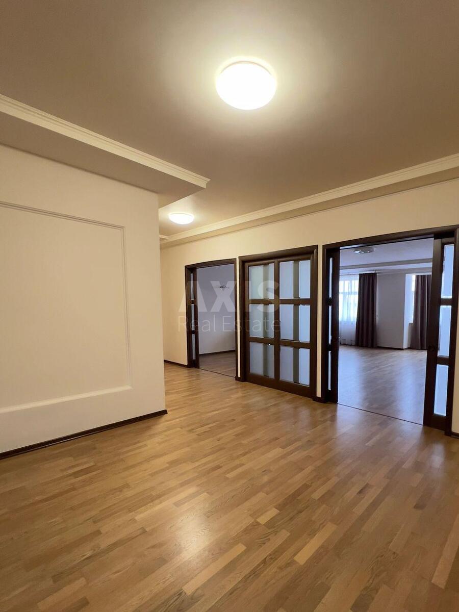 Office vul. Irynyns'ka 5/24, 263m22
