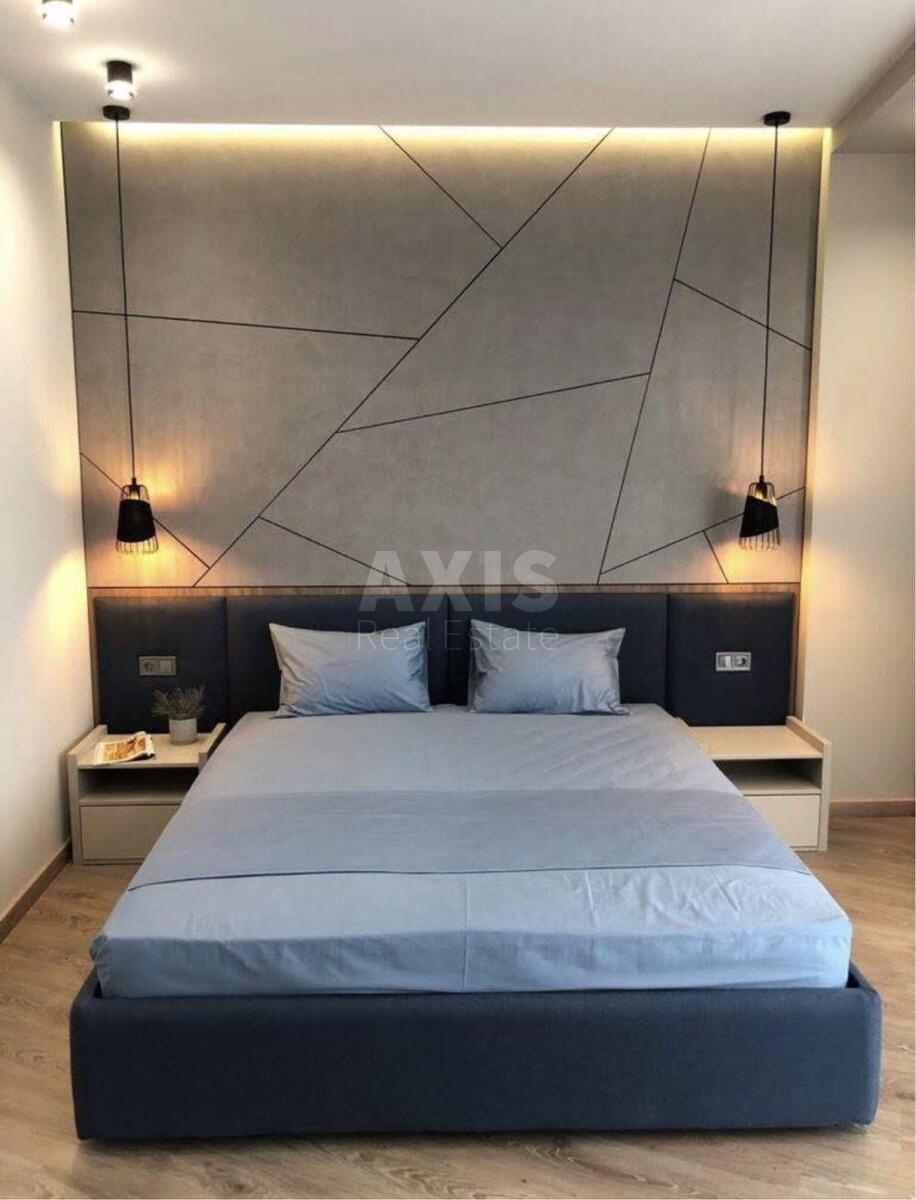 4k apartment vul. Buslivs'ka 12621504