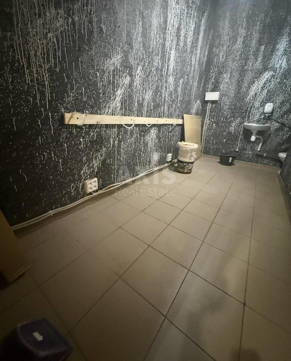 Service object prov. Lysogirs'kyj 20, 15m26354910