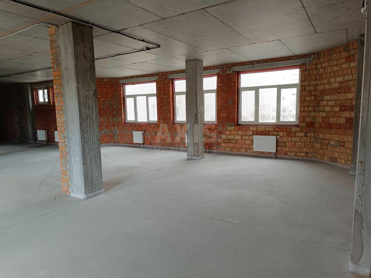 Офис ул. Краковская 4Б, 183м21