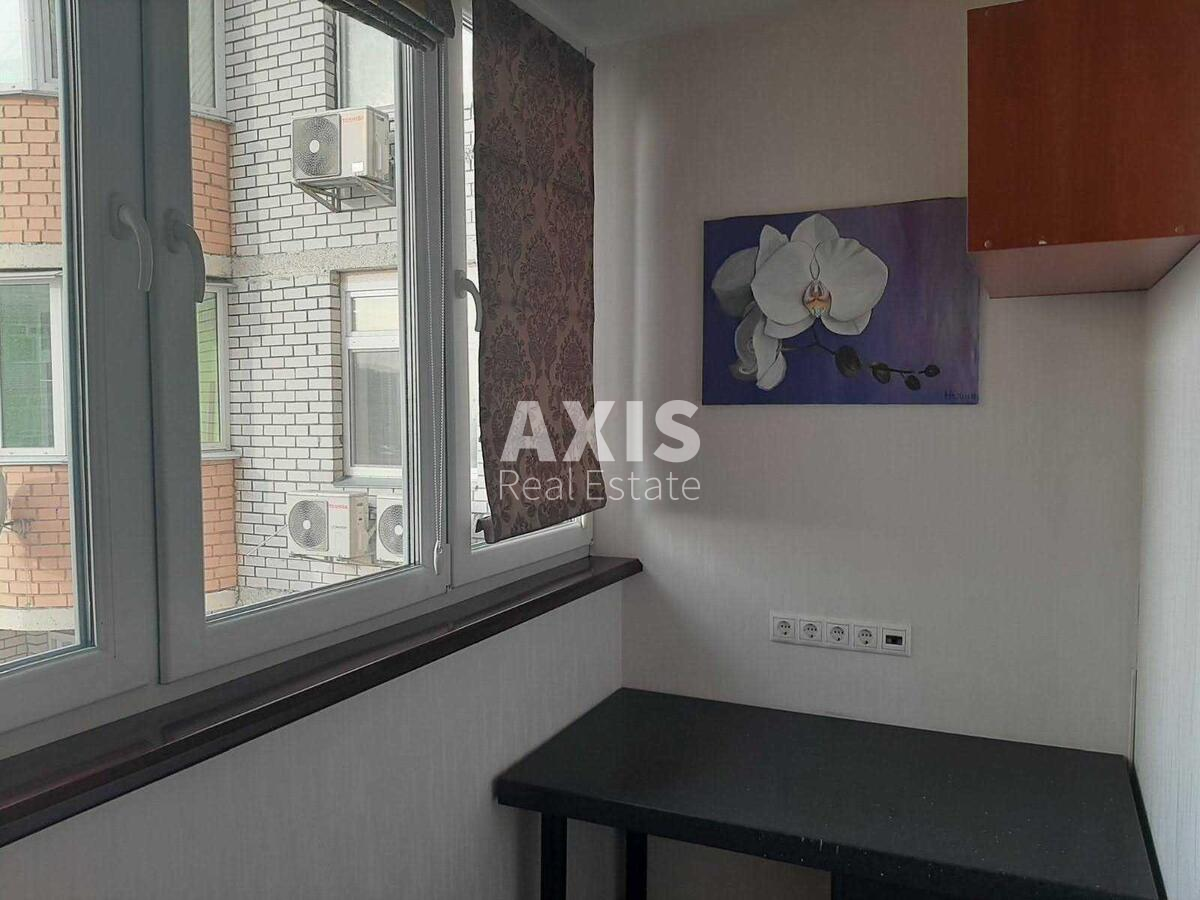 3k apartment vul. Petra Kalnyshevs'kogo 79