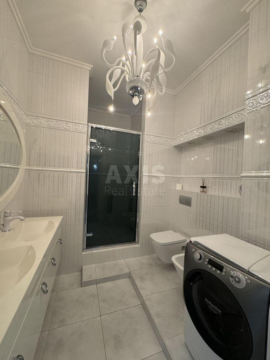 3k apartment vul. Jevgena Konoval'cja 44А585286