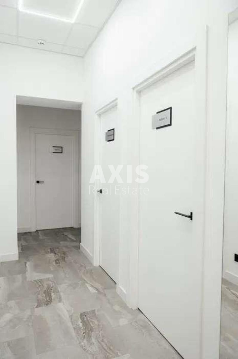 Service object vul. Kudri Ivana 11, 85m2330405